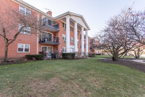 2a-819 Miner St, Arlington Heights, IL, 60004-6263 | Card Image