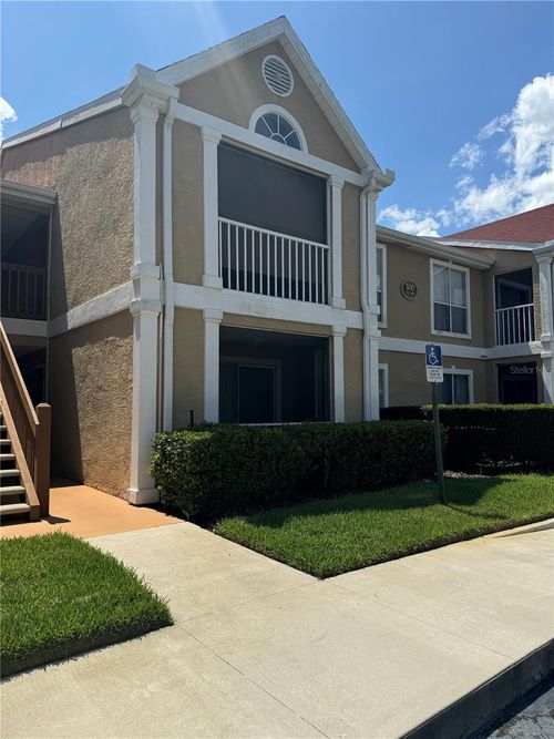 303-9481 Highland Oak Drive, TAMPA, FL, 33647 | Card Image