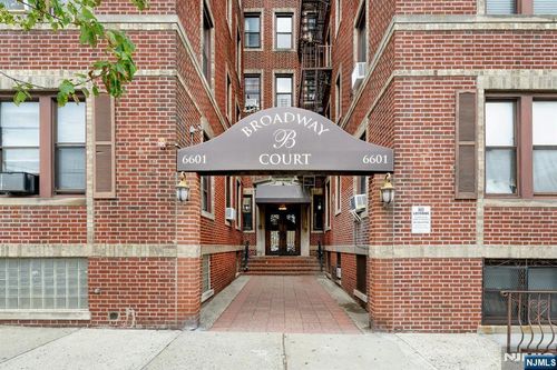 6601 Bdway, West New York, NJ, 07093 | Card Image
