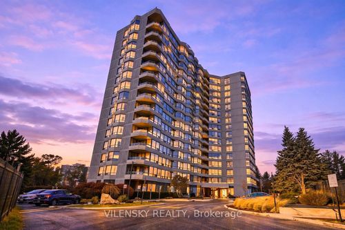 214-7460 Bathurst St, Thornhill, ON, L4J7K9 | Card Image