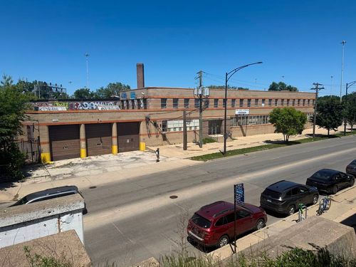 4700 W Montrose Ave, Chicago, IL, 60641-1503 | Card Image