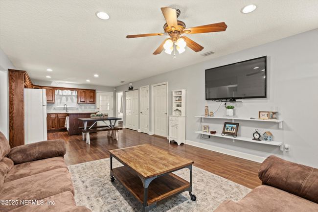 175 May St E, House other with 3 bedrooms, 2 bathrooms and null parking in Baldwin FL | Image 6