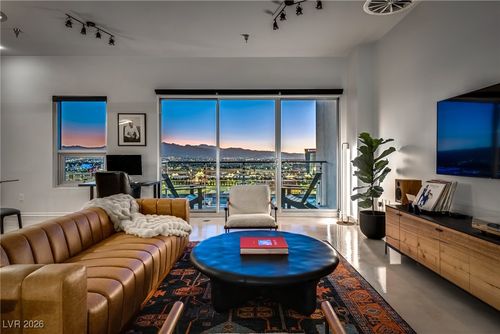 1502-200 Hoover Ave, Las Vegas, NV, 89101-6880 | Card Image