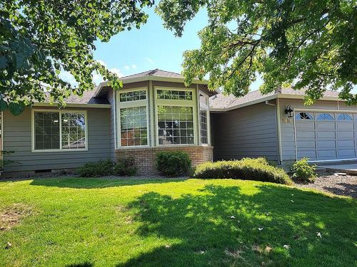 2926 Shasta Dr, Medford, OR, 97504-9602 | Card Image