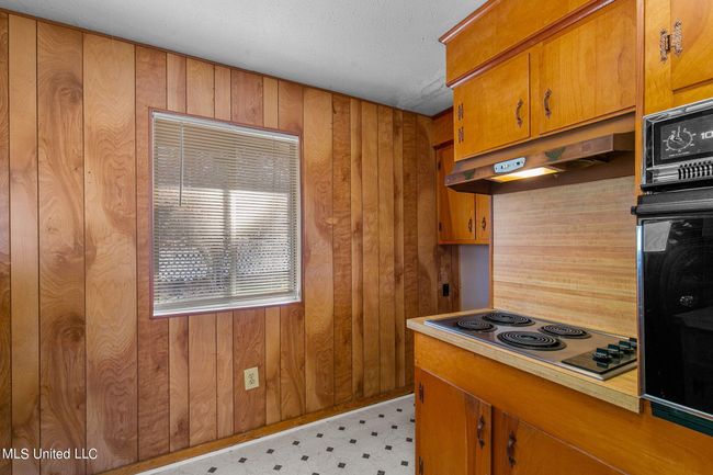 14-web-or-mls-219 E Jackson-14 | Image 10