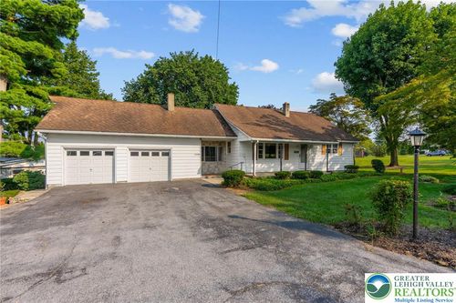 2742 Farmersville Rd, BETHLEHEM, PA, 18020-9755 | Card Image