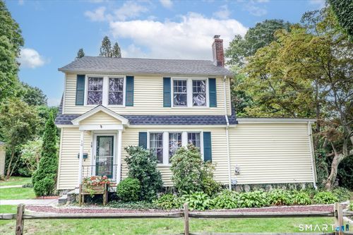 10 Crown St, Trumbull, CT, 06611-3006 | Card Image