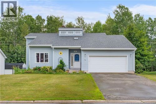 59 Mcdowell Ave, Riverview, NB, E1B4M6 | Card Image