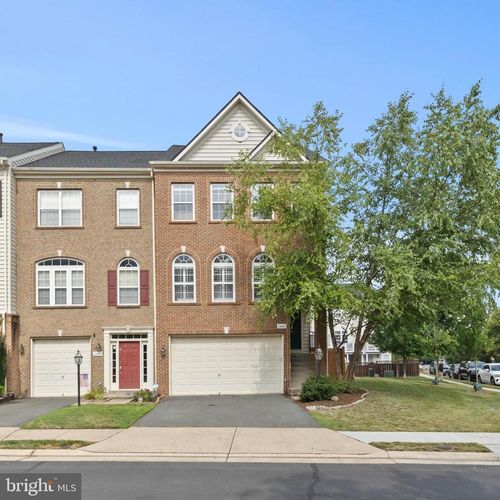 24687 Kings Canyon Sq, Stone Ridge, VA, 20105-2988 | Card Image