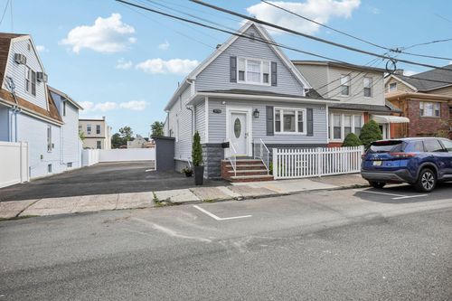 1713-1711-1713 47th St, North Bergen, NJ, 07047-2932 | Card Image