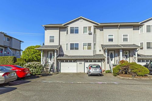 18 - 45090 Luckakuck Way, Townhouse with 3 bedrooms, 2 bathrooms and 2 parking in Chilliwack BC | Card Image
