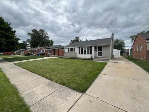 6929 Whitby St, Garden City, MI, 48135-2056 | Card Image