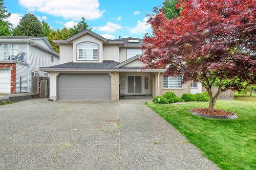 12462 93a Ave, Surrey, BC, V3V7J5 | Card Image