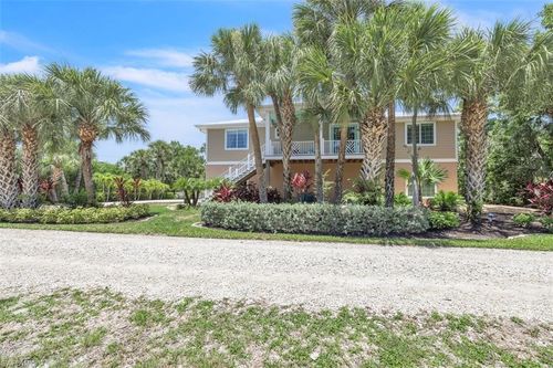 9277 Belding Dr, SANIBEL, FL, 33957 | Card Image