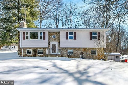 10968 Old Forge Rd, WAYNESBORO, PA, 17268-8809 | Card Image