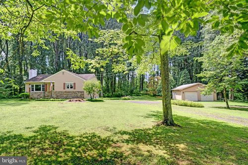 508 Route 31 N, Ringoes, NJ, 08551-1220 | Card Image