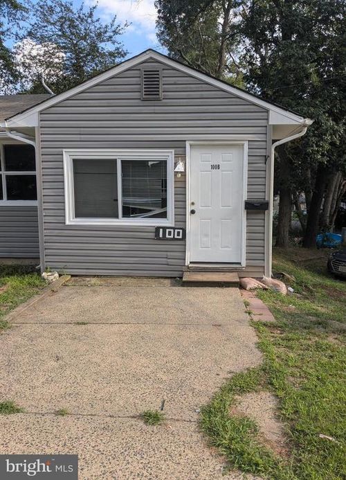 100 Blackwood Clementon Rd, CLEMENTON, NJ, 08021-3848 | Card Image