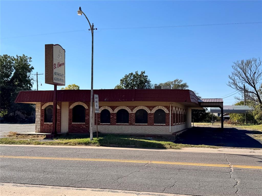 1101 N Louis Tittle Ave, Mangum, OK 73554