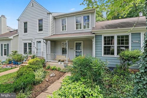 15067 Maple Glen Ct, DUMFRIES, VA, 22025-3073 | Card Image