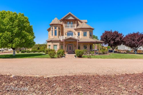 885 N Old Farms Rd, Dammeron Valley, UT, 84783-5203 | Card Image