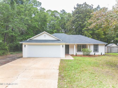 1005 Loraine St, Ocean Springs, MS, 39564-8448 | Card Image