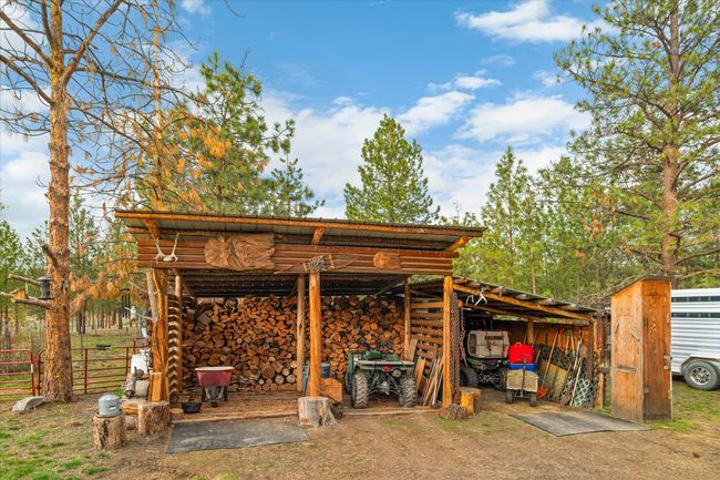 Additional covered storage | Image 50