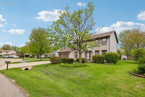 856 Uhen Court, BURLINGTON, WI, 53105 | Card Image