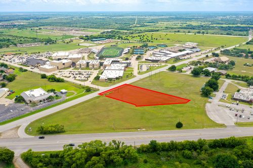 b-0 Houston St, Kaufman, TX, 75142 | Card Image