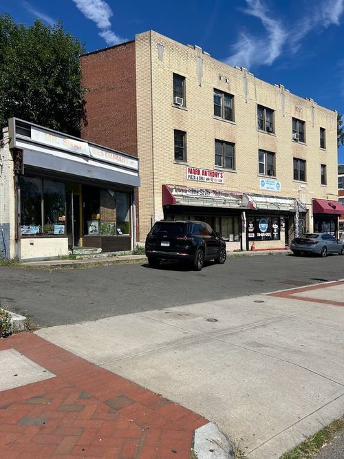 1440 Albany Ave, Hartford, CT, 06112-2143 | Card Image