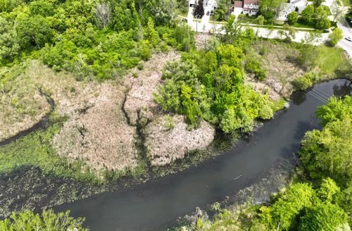 d-144 River Dr, Milford, MI, 48381-2062 | Card Image