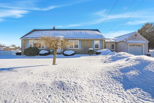 14 Lawrence St, Milford, MA, 01757-4102 | Card Image