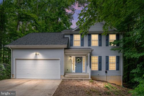 8389 Tompkins Dr, KING GEORGE, VA, 22485-7157 | Card Image