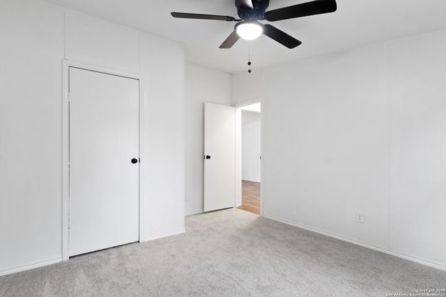 15024 Mesquite St, House other with 3 bedrooms, 2 bathrooms and null parking in Lytle TX | Image 16