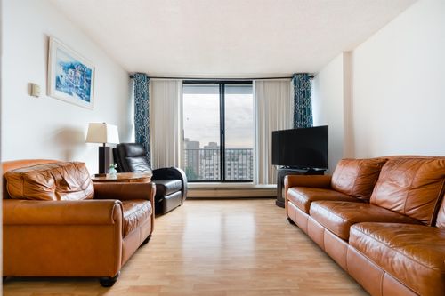 1402-7275 Salisbury Ave, Burnaby, BC, V5E4E1 | Card Image