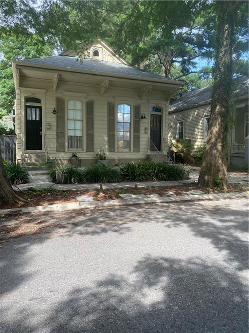 7627 Hampson St, New Orleans, LA, 70118-5035 | Card Image