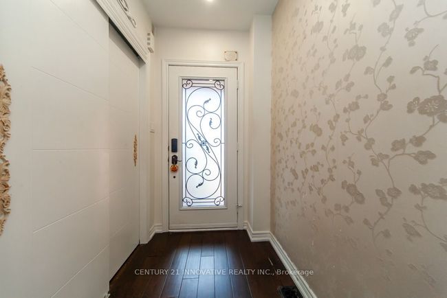 56 Royal Appian Cres, House attached with 4 bedrooms, 4 bathrooms and 2 parking in Concord ON | Image 5