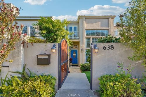 638 Rosecrans Ave, Manhattan Beach, CA, 90266-3450 | Card Image