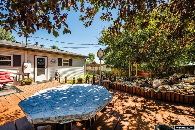 925 W Fetterman St, House attached with 3 bedrooms, 2 bathrooms and null parking in Buffalo WY | Image 11
