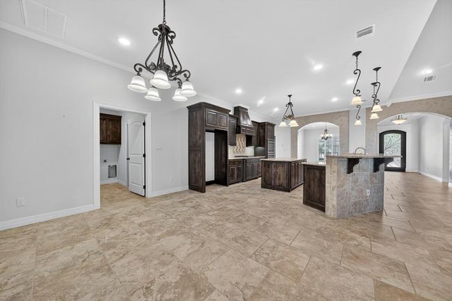 6711 Mosswood Dr, House other with 5 bedrooms, 3 bathrooms and 3 parking in Midland TX | Image 29