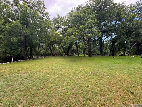 415 Fair Ln, New Braunfels, TX, 78130-3562 | Card Image