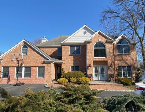31 Constance Ct, West Islip, NY, 11795-4554 | Card Image