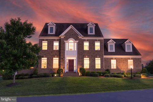 42093 Lochiel Ln, LEESBURG, VA, 20176-7627 | Card Image