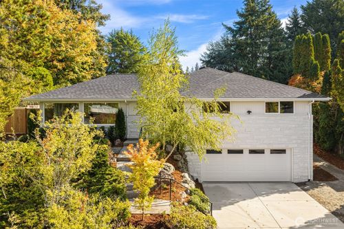 3720 80th Ave Se, Mercer Island, WA, 98040-3525 | Card Image