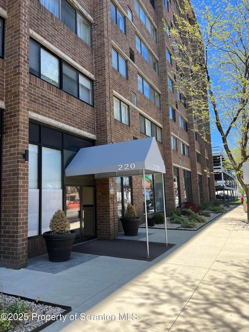 apt-202-220 Linden St, Scranton, PA, 18503-1473 | Card Image