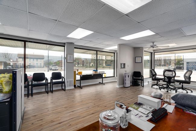 208 S Market St, Home with 0 bedrooms, 20 bathrooms and null parking in Delphi IN | Image 9