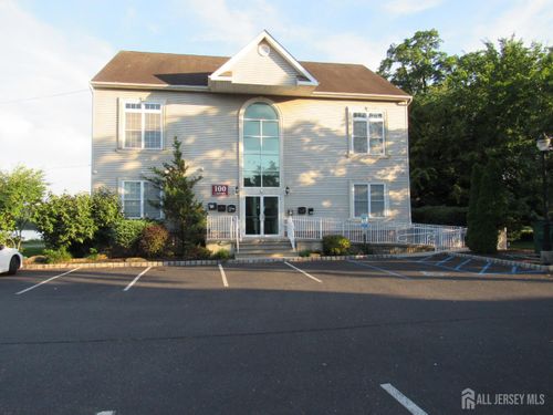 d1-100 Lakeview Dr, Jamesburg, NJ, 08831-2600 | Card Image