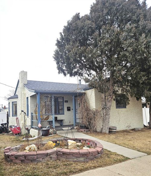 1640 E 1st St, Casper, WY, 82601-2711 | Card Image