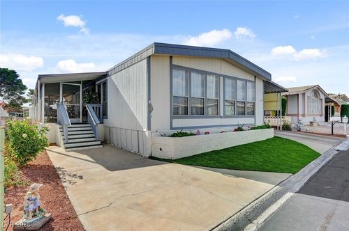 5035 Royal Ave, Las Vegas, NV, 89103-5007 | Card Image