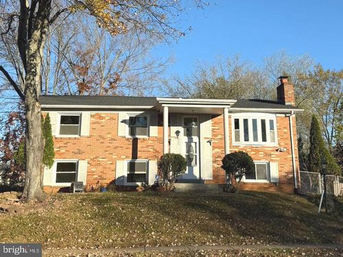 4224 Evergreen Dr, WOODBRIDGE, VA, 22193-2722 | Card Image