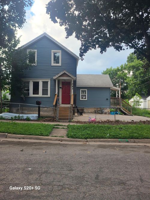 694 Virginia St, Saint Paul, MN, 55103-1752 | Card Image